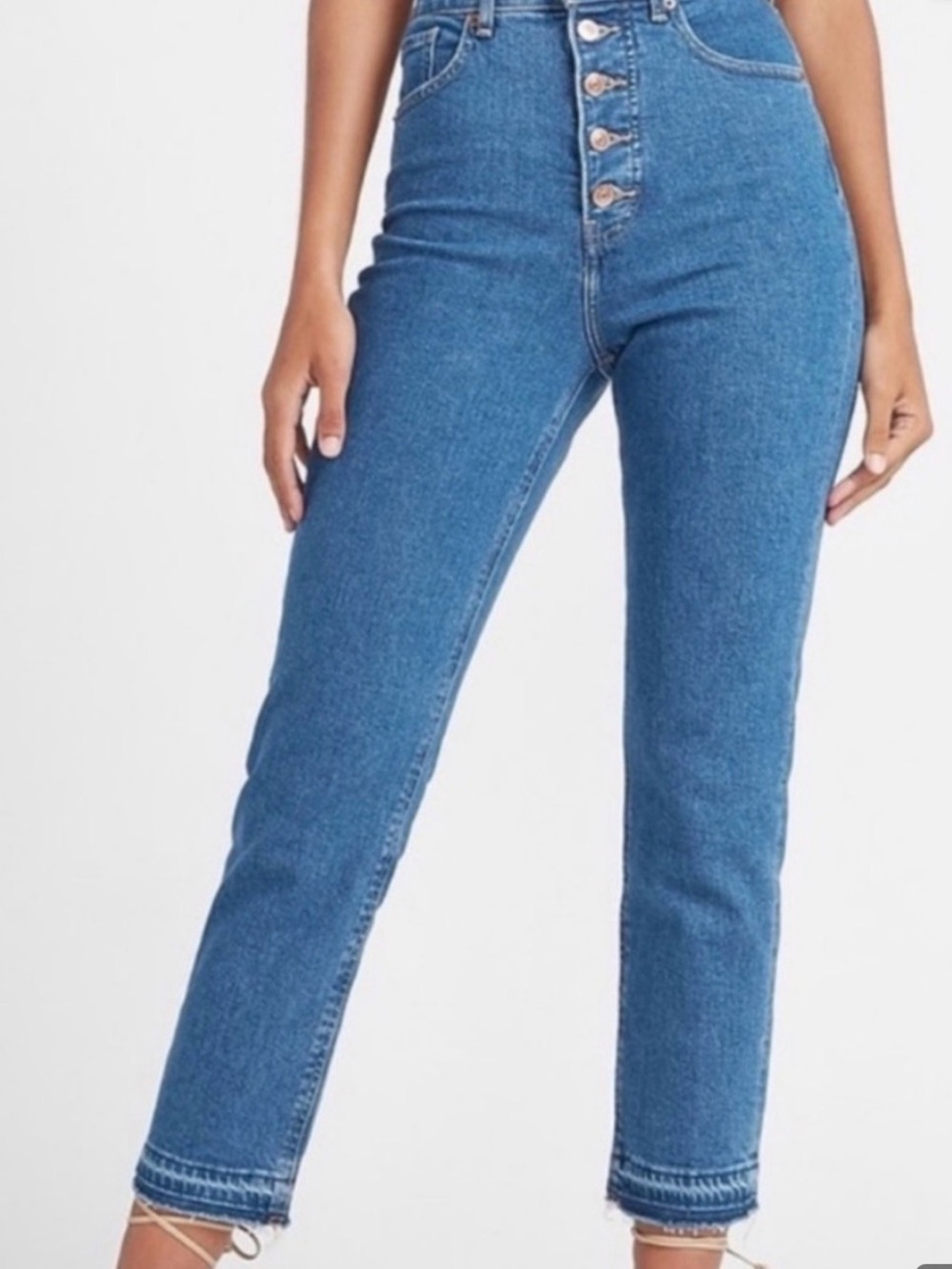 Express Mom Jean- Super High-Rise Blue Cropped Straight Leg